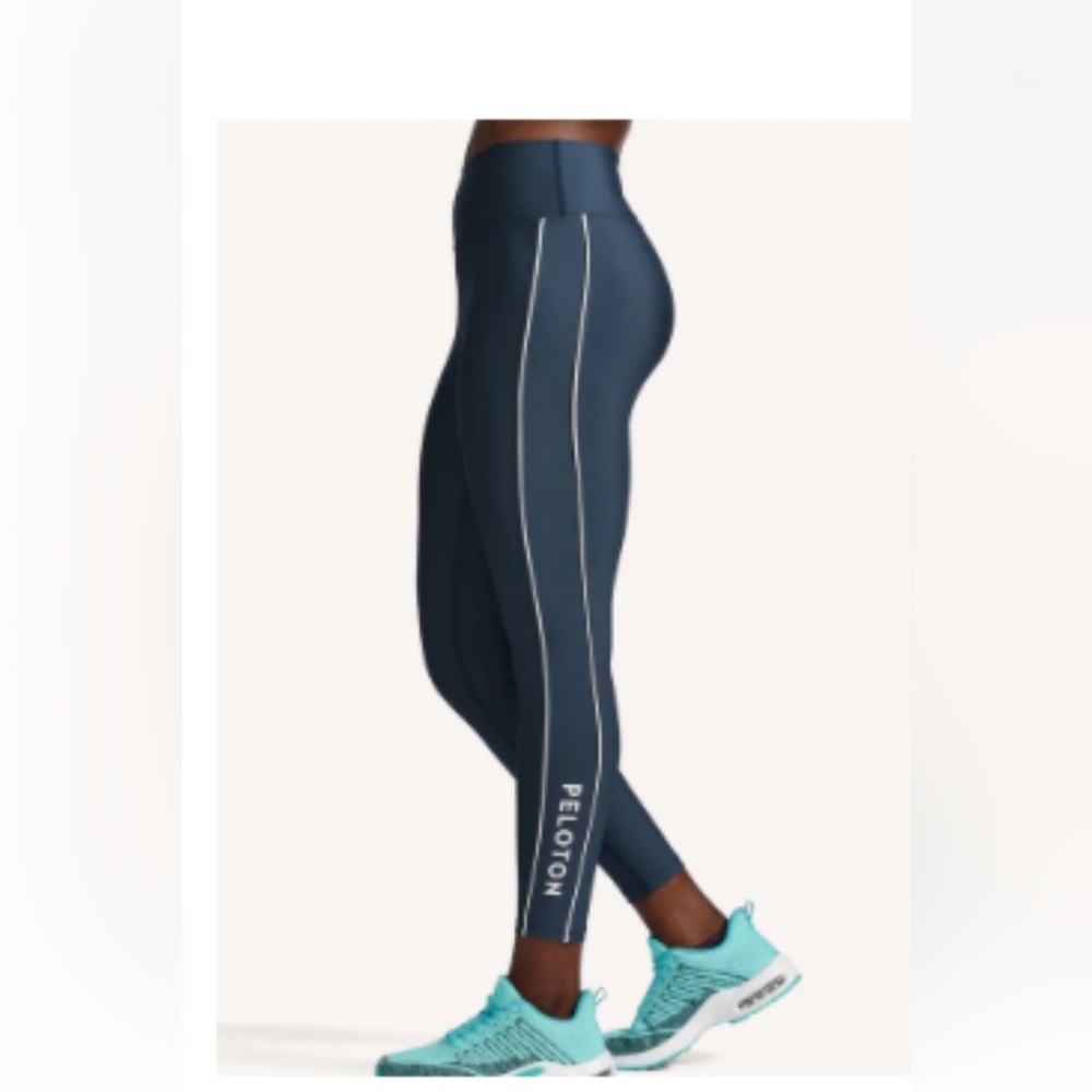Size M peloton leggings